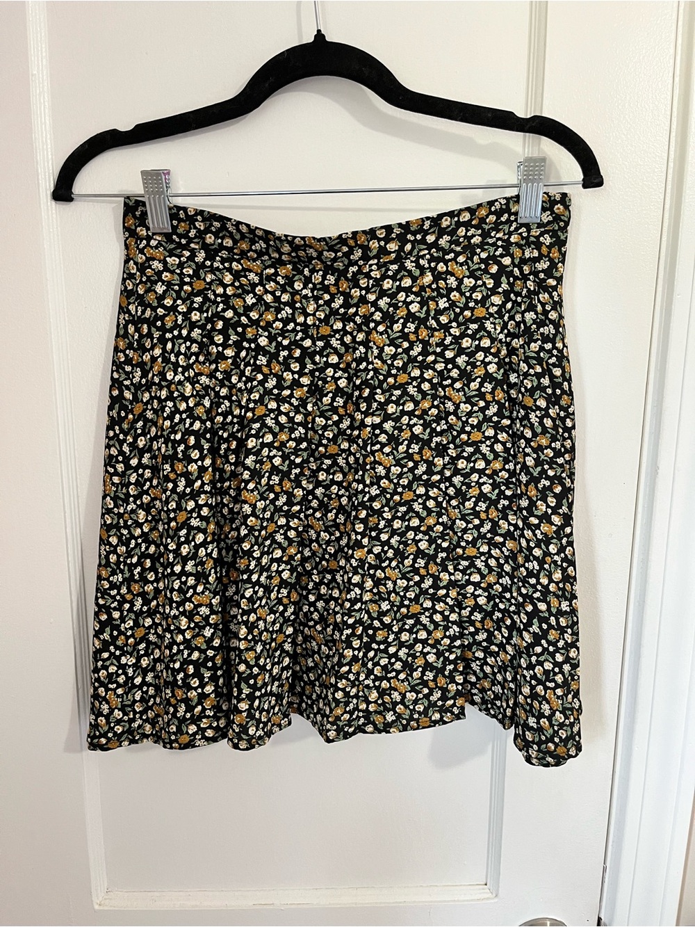 Daisy Street Floral Mini Skirt with White & Mustard Daisies
